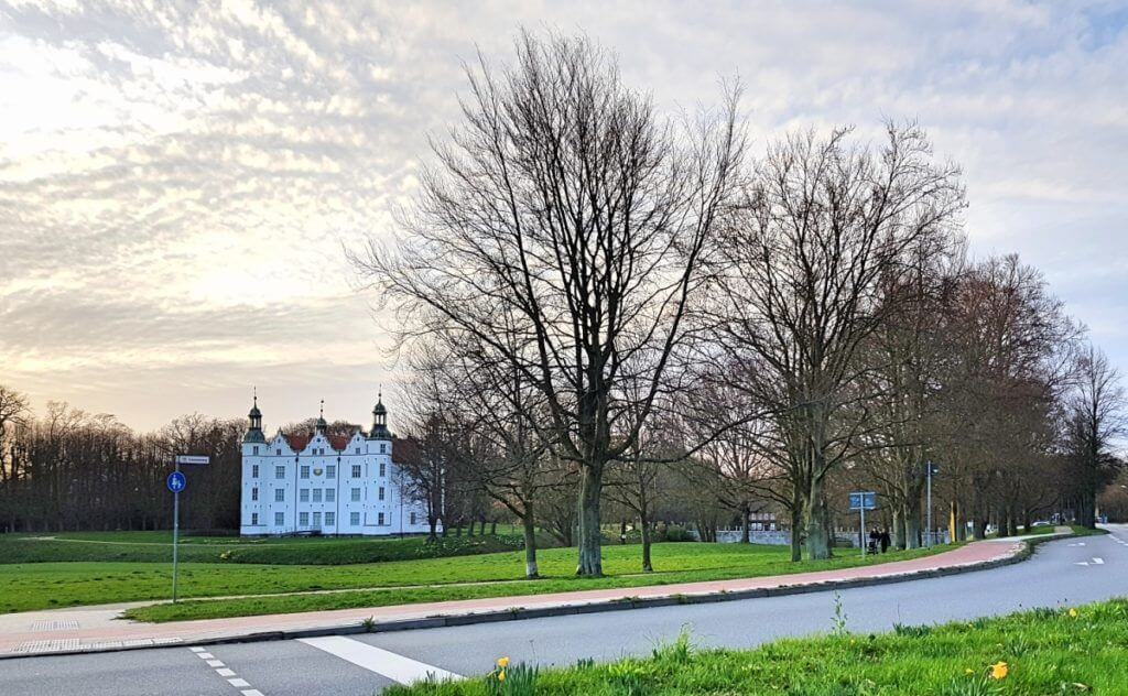 Schloss Ahrensburg im April 2019 – Foto: Nicole Stroschein