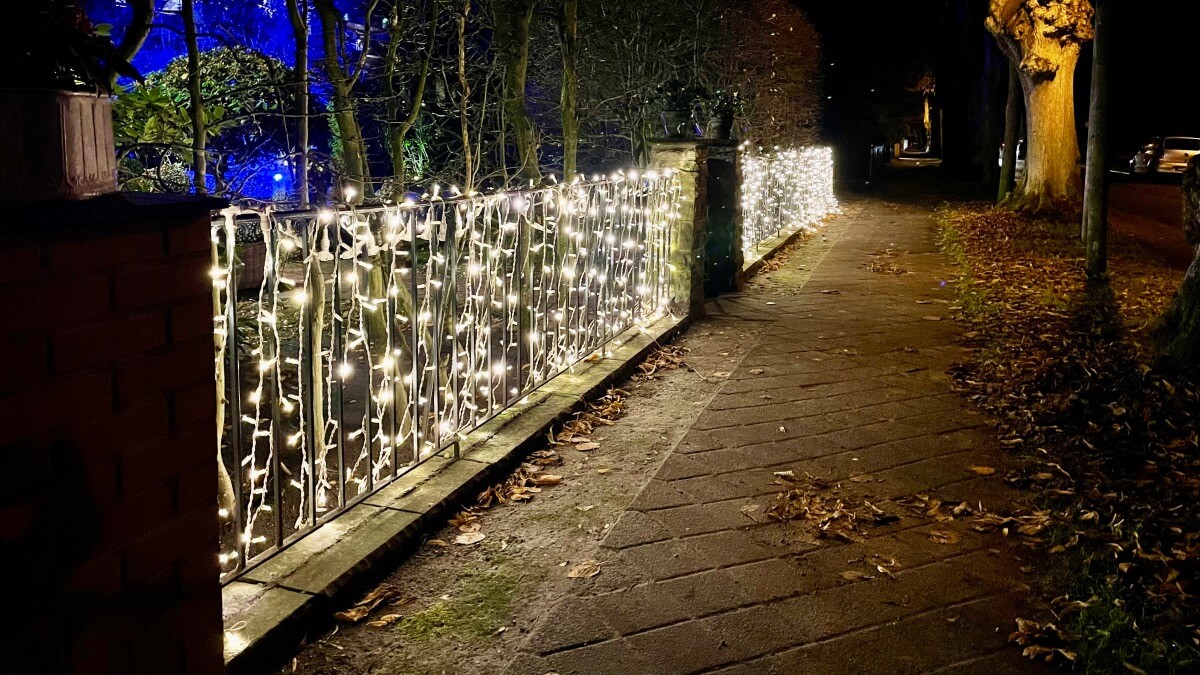 Lichterzaun in Ahrensburg im Advent – Foto: Nicole Schmidt