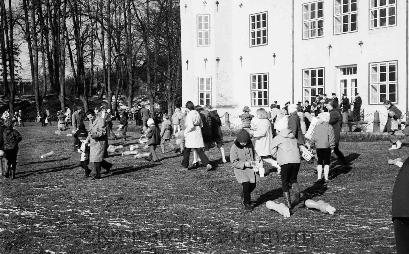 Ostereier suchen im Schlosspark – Tradition seit 1948
